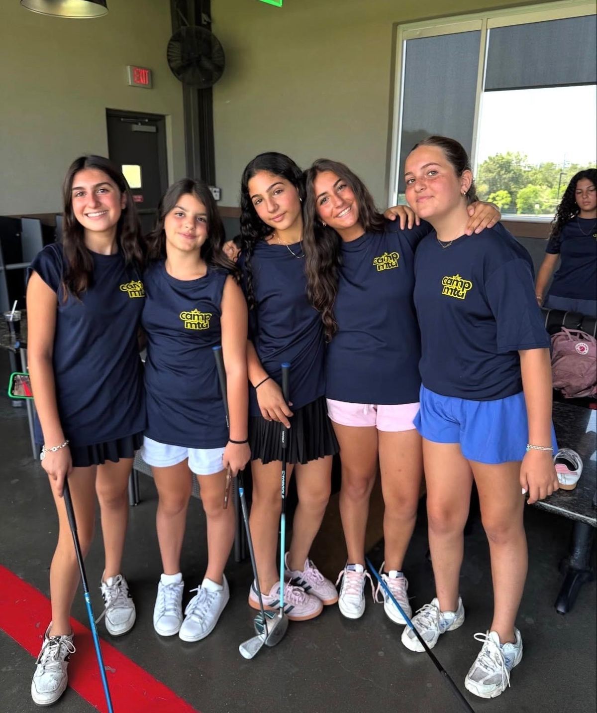 MTA campers at mini golf